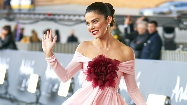 Juana Acosta arrives at the Goya Cinema Awards 2023 at FIBES Conference and Exhibition Centre on February 11, 2023 in Seville, Spain. (Photo by Manuel Queimadelos Alonso/Getty Images)