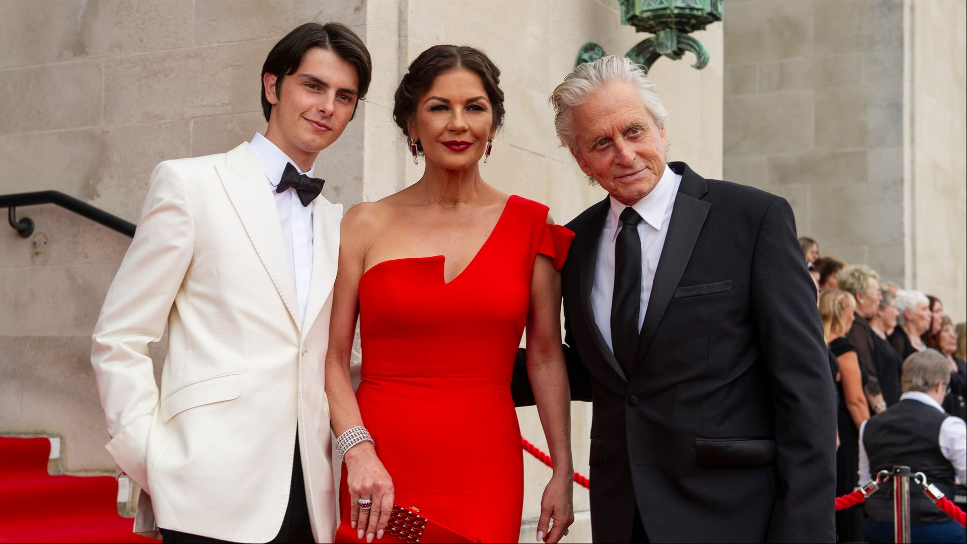 Dylan, hijo de Michael Douglas y Catherine Zeta-Jones, debuta en el cine: todos los detalles de su estreno