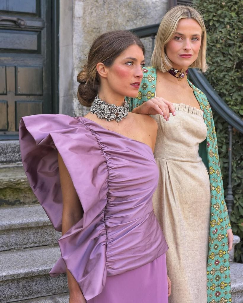 Looks de invitadas de Mannit
