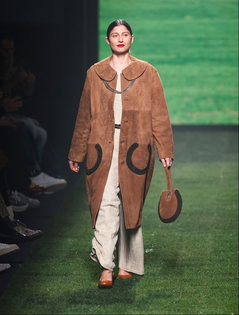 Khali El Assir en el desfile de Ynés Suelves