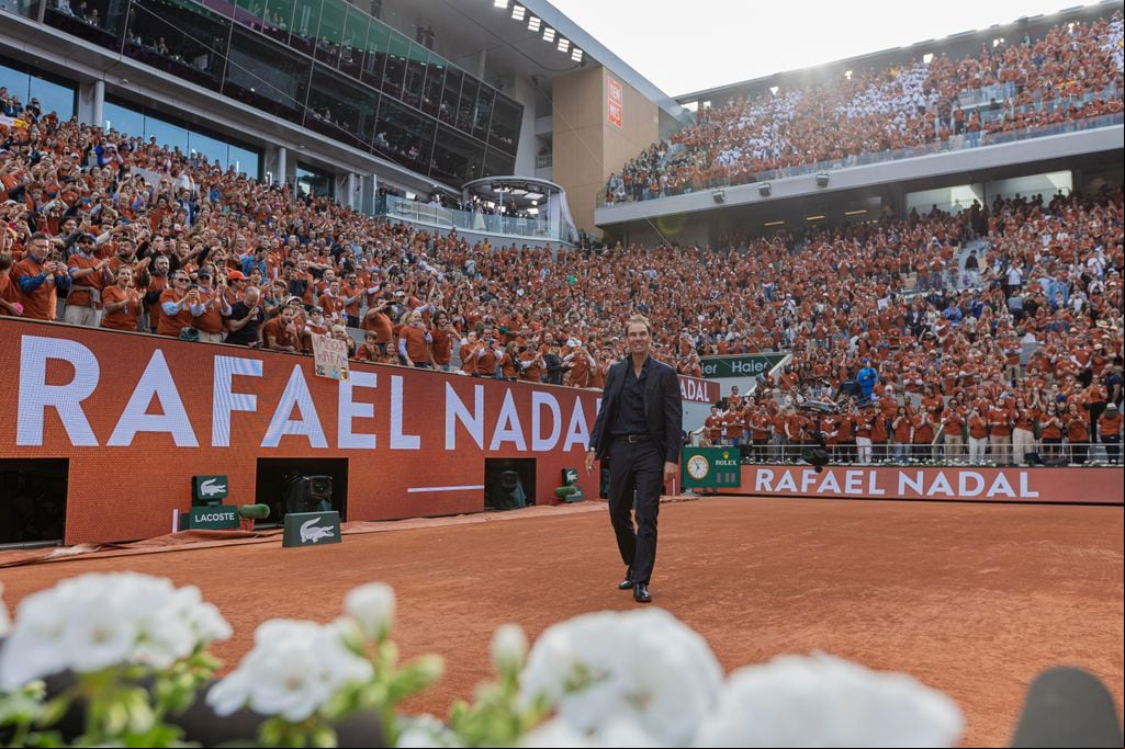 La emoción de Rafa Nadal conquista a Francia: la prensa lo consagra como rey eterno de Roland Garros