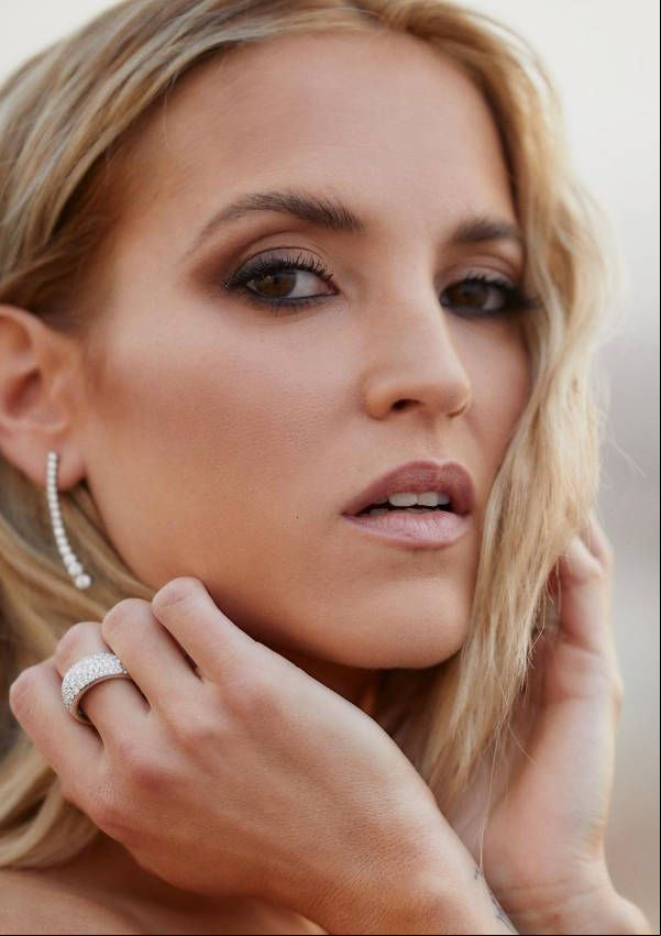 ana fernandez cambio de look