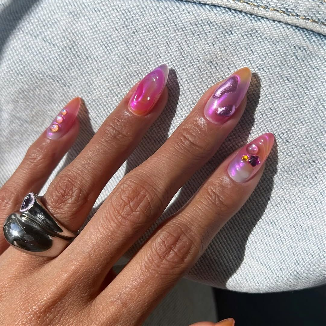 De las 'soap nails' a las pastel: 12 uñas que serán tendencia este verano 2025